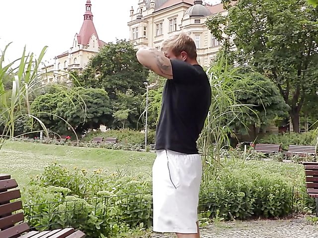 German blonde Cam Angel seduces James Blonder