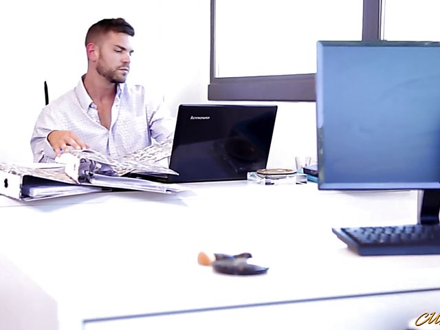 Hot sex in the office with Mexican babe Frida Sante