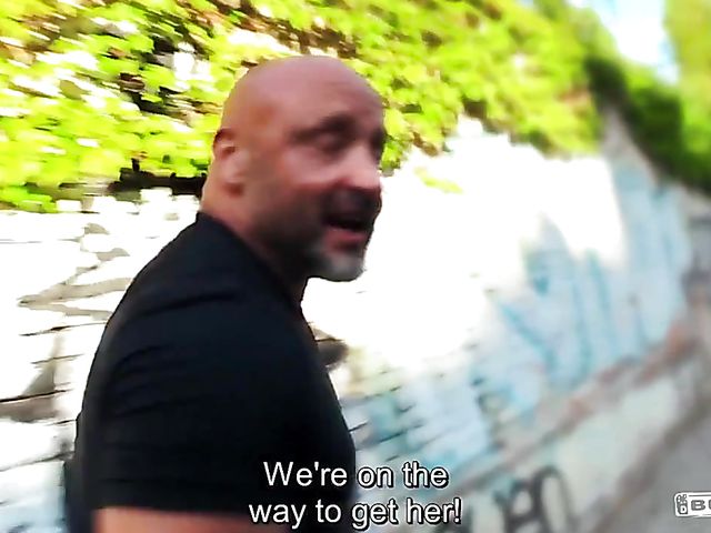 Latina MILF gets picked up and banged