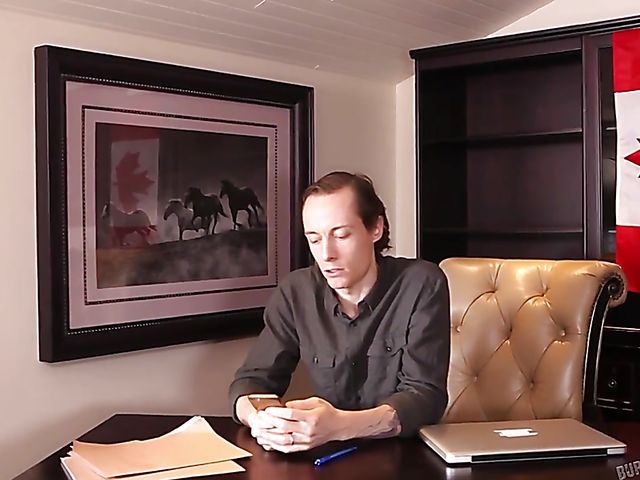 Pizza delivery from big tit BBW Samantha Mack