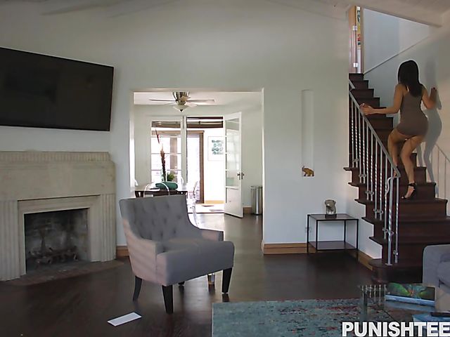 Fake tits teen Aaliyah Hadid gets banged hardcore style