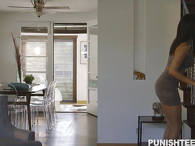 Fake tits teen Aaliyah Hadid gets banged hardcore style