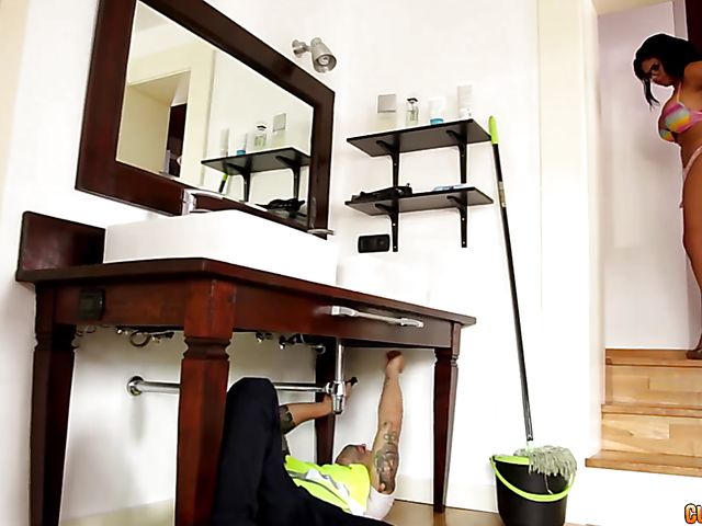 Big tit wife Sheila Ortega gets nailed by a plumber