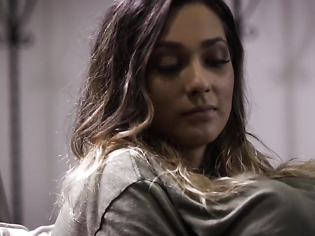 Hard fuck in the night with Jaye Summers