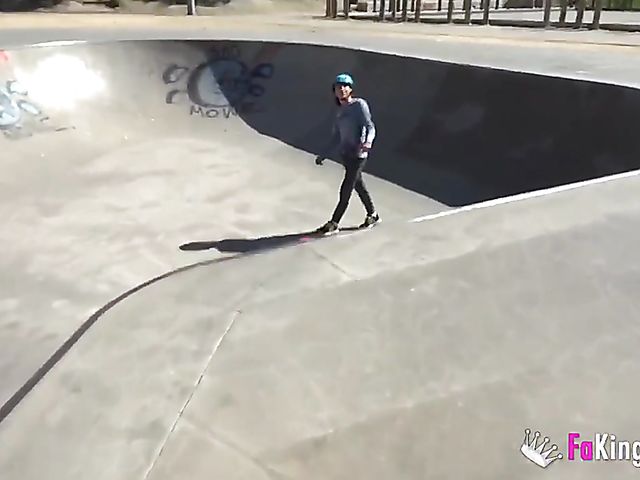 Amateur boy fucks short hair BBW Vicky