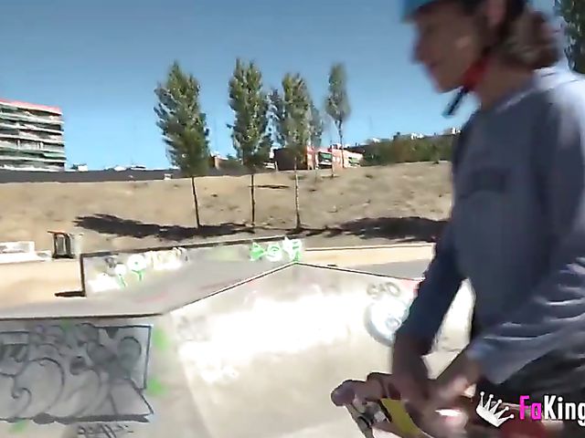 Amateur boy fucks short hair BBW Vicky