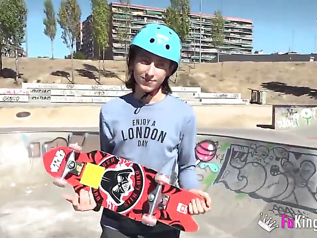 Amateur boy fucks short hair BBW Vicky