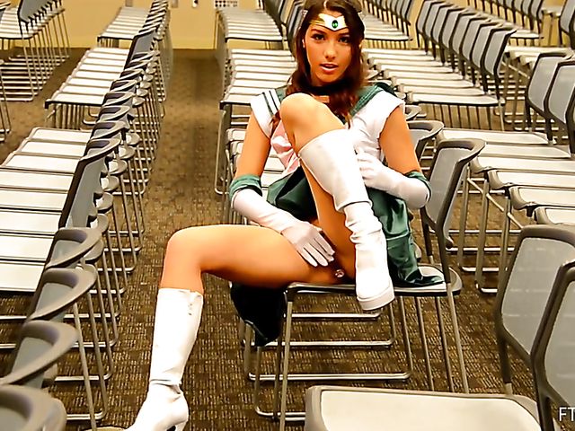 Cosplay and pussy flash with Melody Wylde