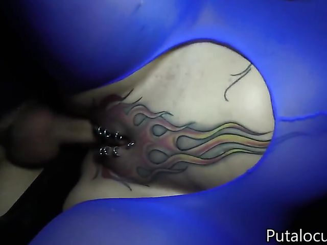 Pierced Candela X gets her tattooed pussy fucked in the gloryhole