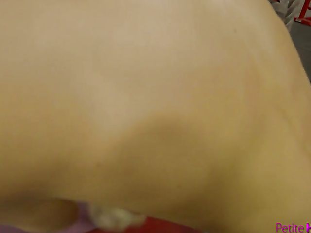 Gym sex and deepthroat with fit blonde Kenzie Reeves